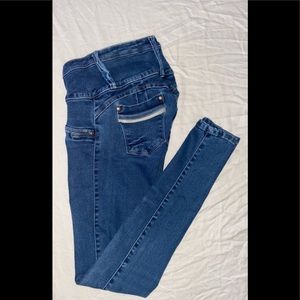 Big butt Colombian pants